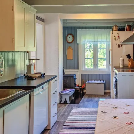 Holiday home Gorgeous In With Wifi *